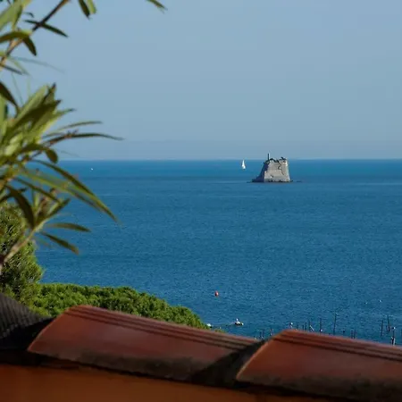 Attico Sul Mare * פורטו ונרה